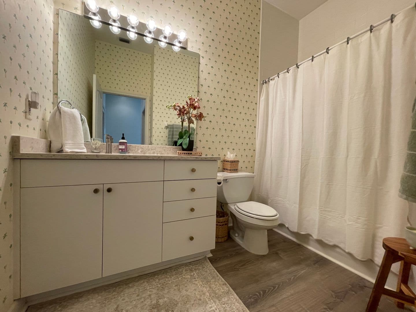 Naples Apartment: 2377 Ravenna Blvd #202