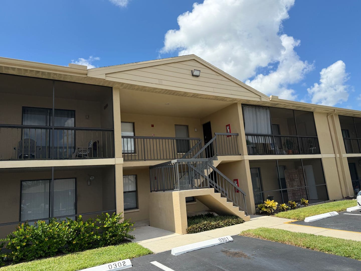Fort Myers Condo: 5321 Summerlin Rd.