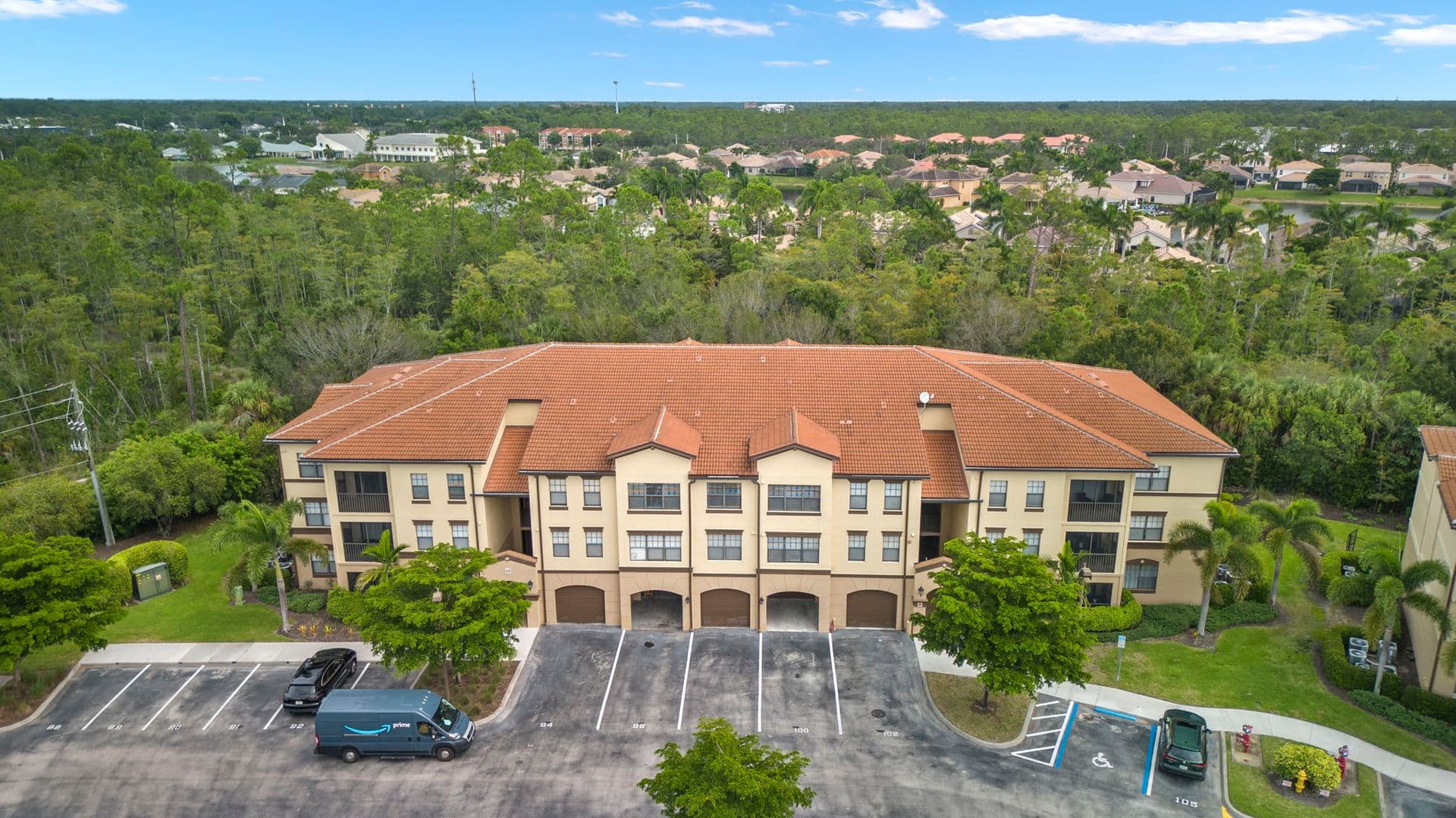 Naples Condo: 12955 Positano Cir #104