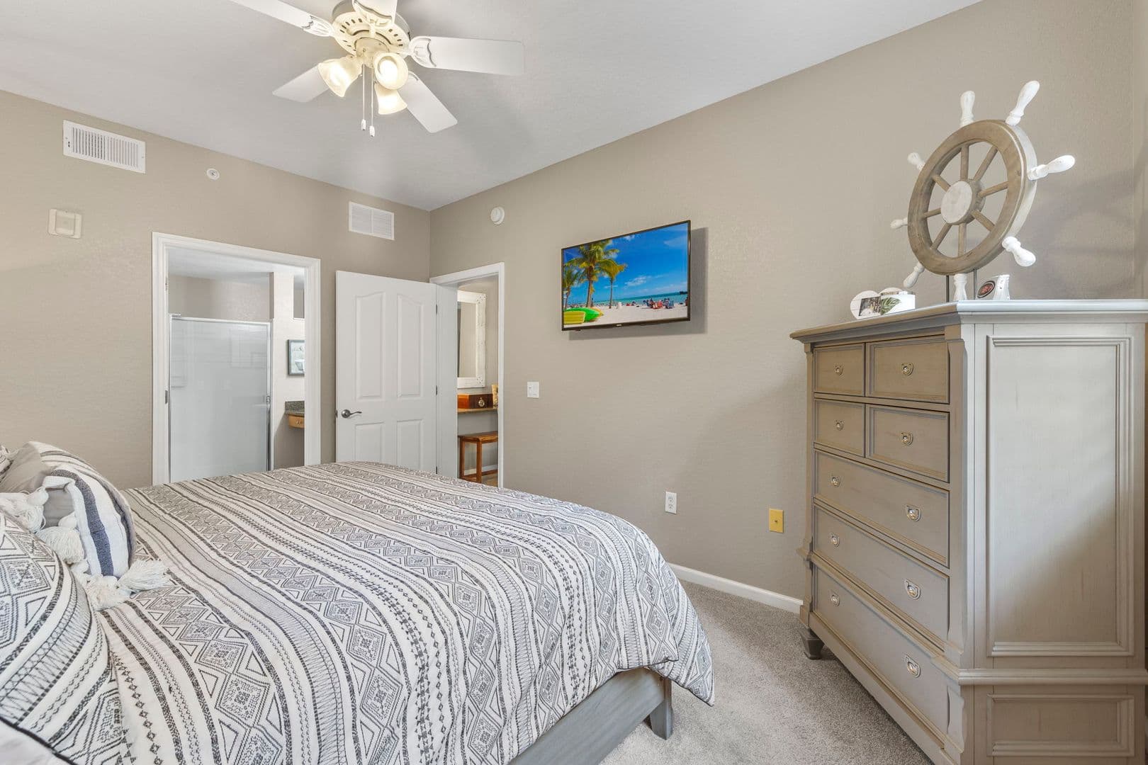 Naples Condo: 12955 Positano Cir #104