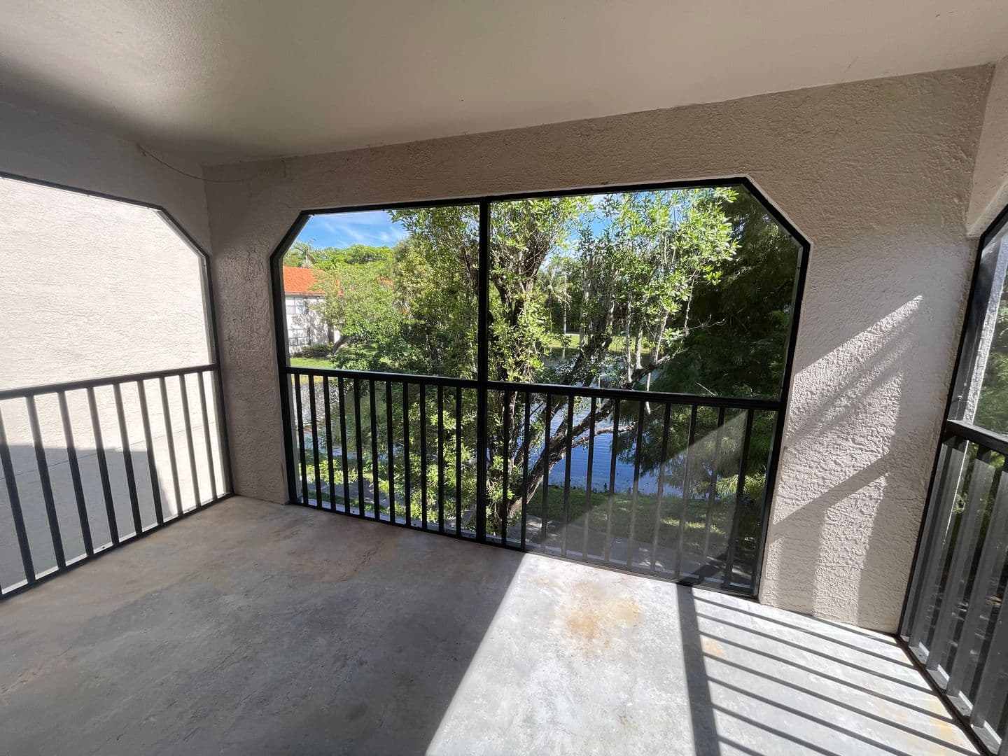 Naples Condo: 2178 Arbour Walk Cir. #2324