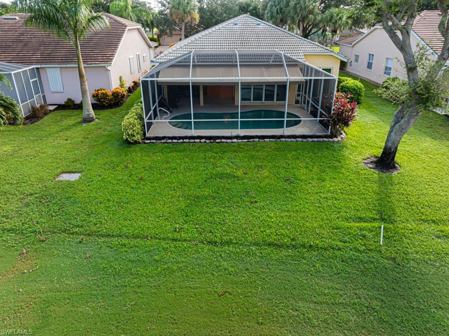 Naples Townhome: 2252 Heritage Greens Dr.