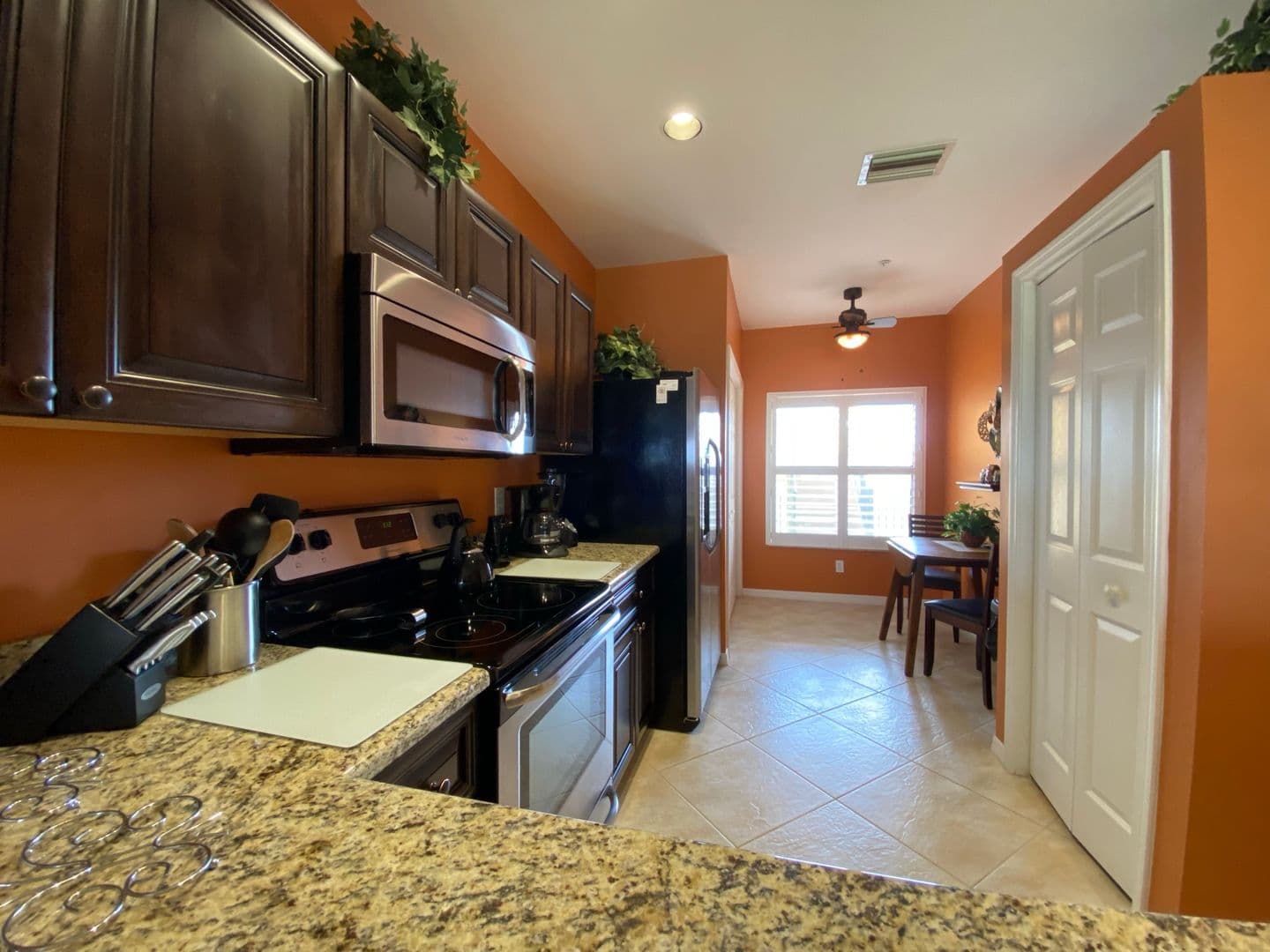 Naples Condo: 230 Vintage Cir.