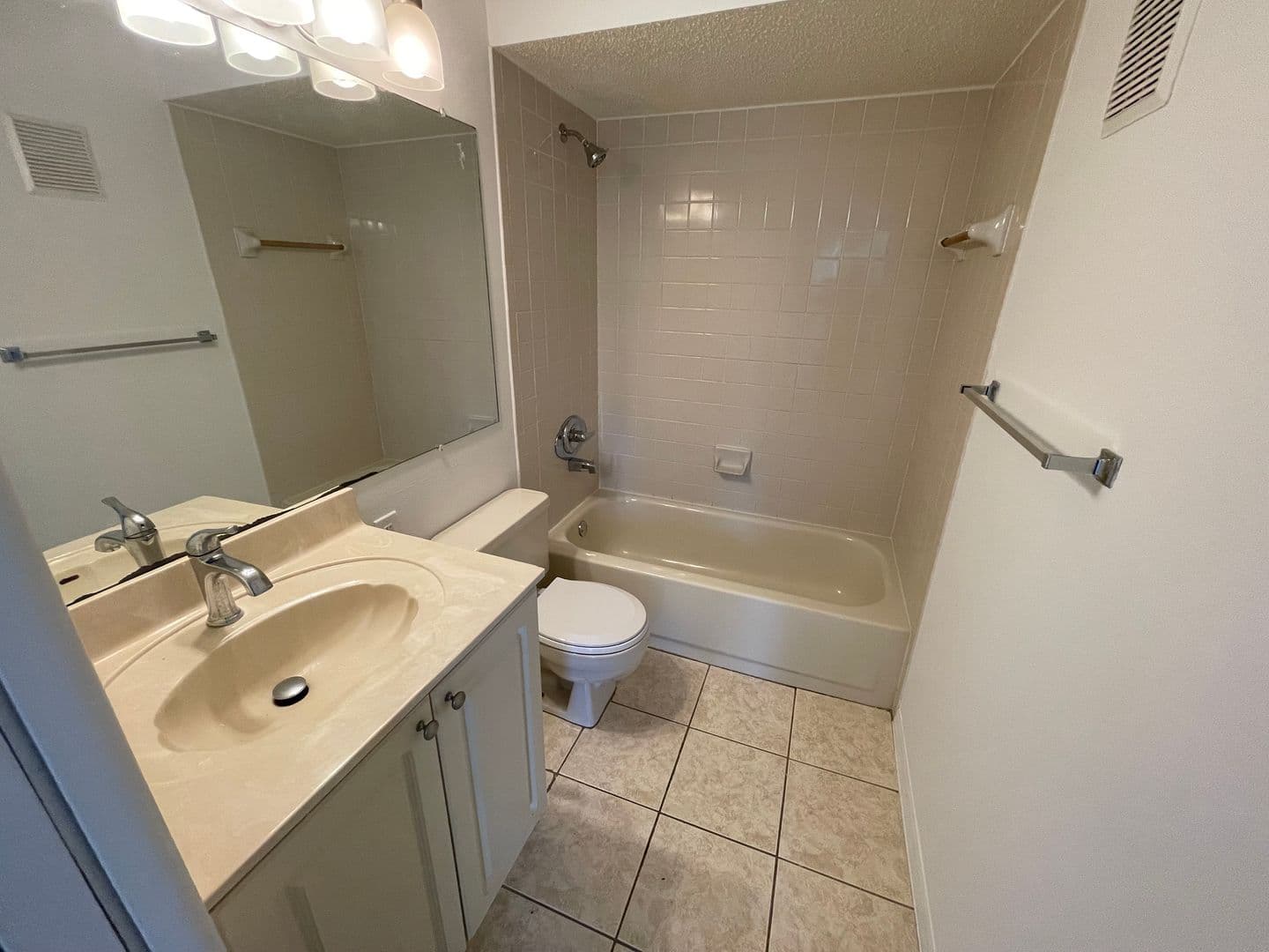Naples Condo: 2178 Arbour Walk Cir. #2324