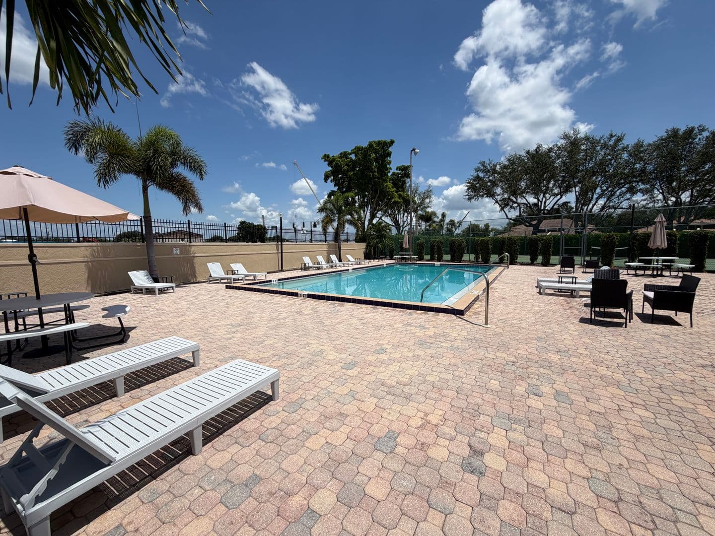 Fort Myers Condo: 5325 Summerlin Rd