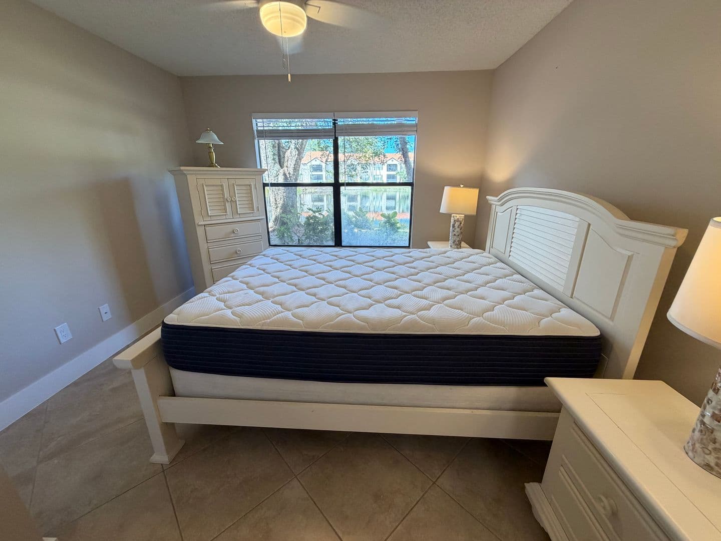Naples Condo: 2094 Arbour Walk Cir.