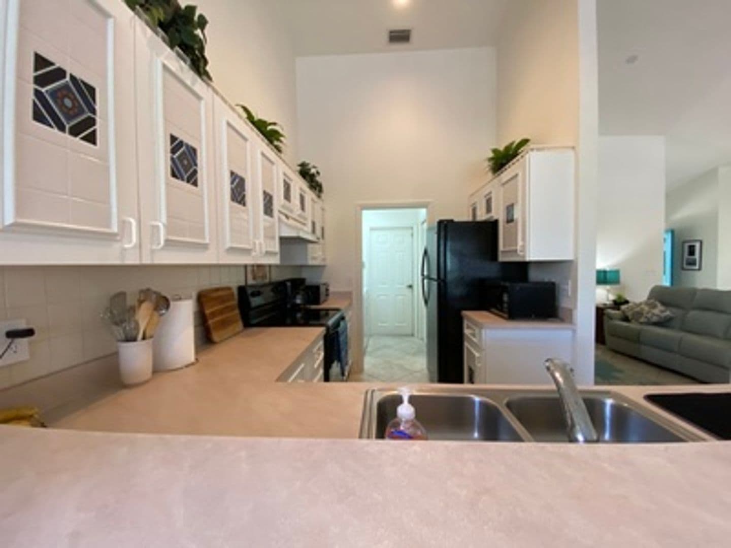 Naples Townhome: 920 Belville Blvd