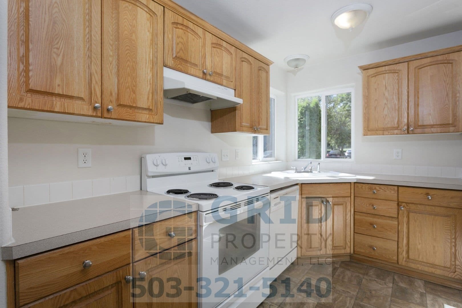 Portland Apartment: 9533-9539 N Berkeley Ave.