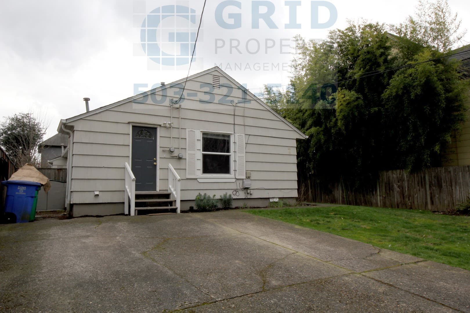 Portland Apartment: 68 NE Monroe Ave