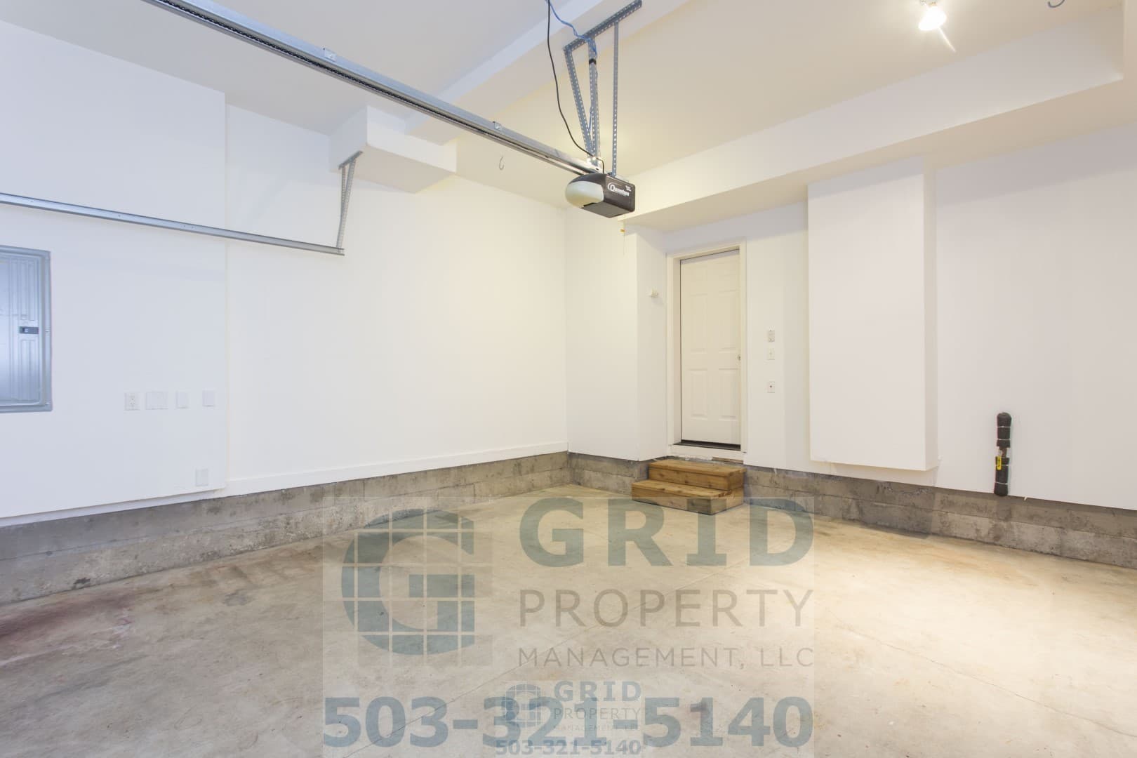 Hillsboro House: 1113 SE Alika Ave