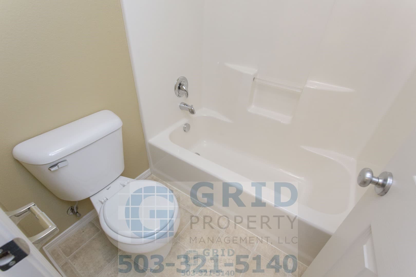 Hillsboro House: 1113 SE Alika Ave