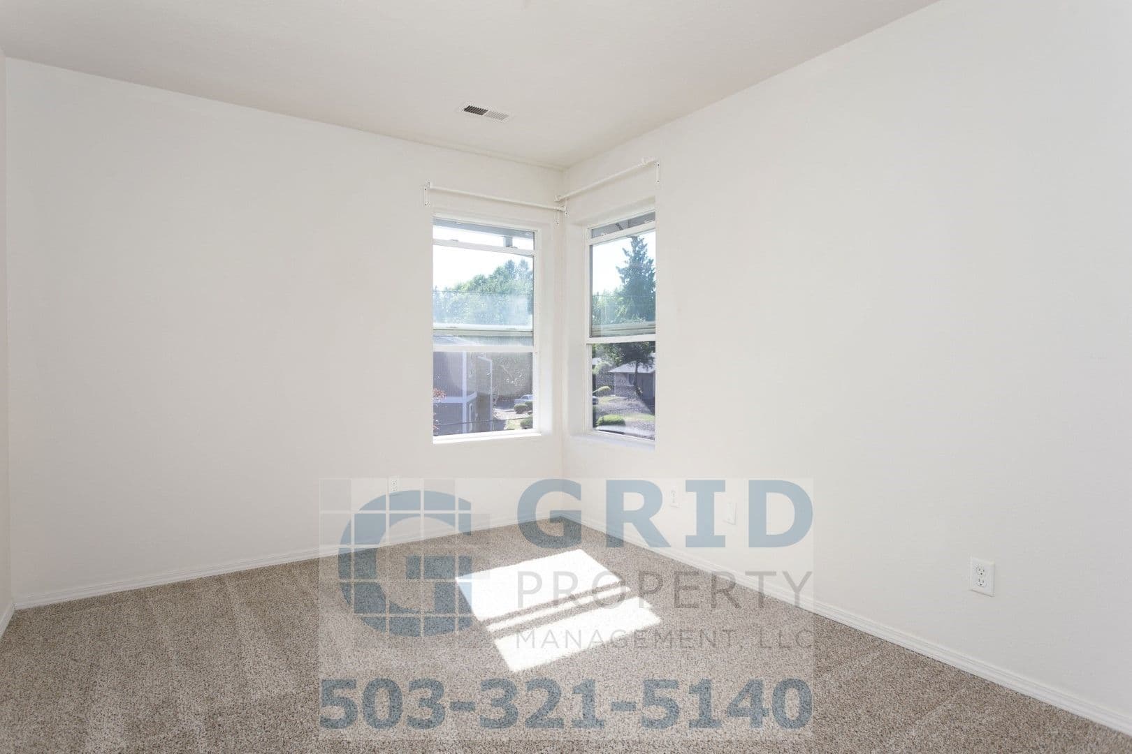 Portland Apartment: 9533-9539 N Berkeley Ave.