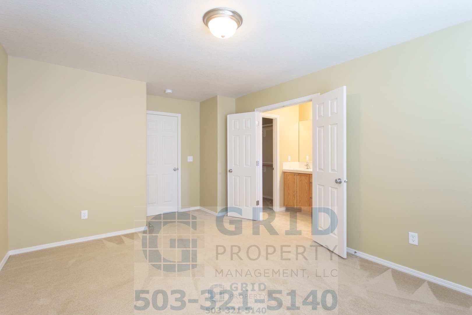 Hillsboro House: 1113 SE Alika Ave