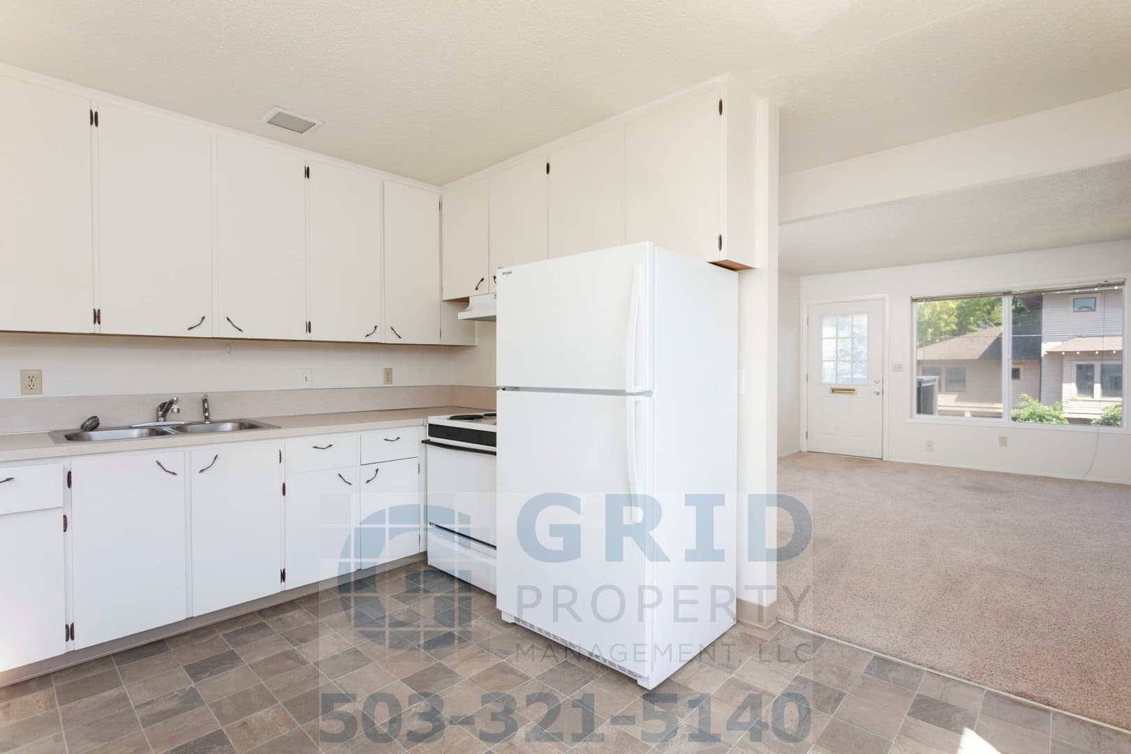 Portland Apartment: 1131 SE 17th Avenue, Unit A