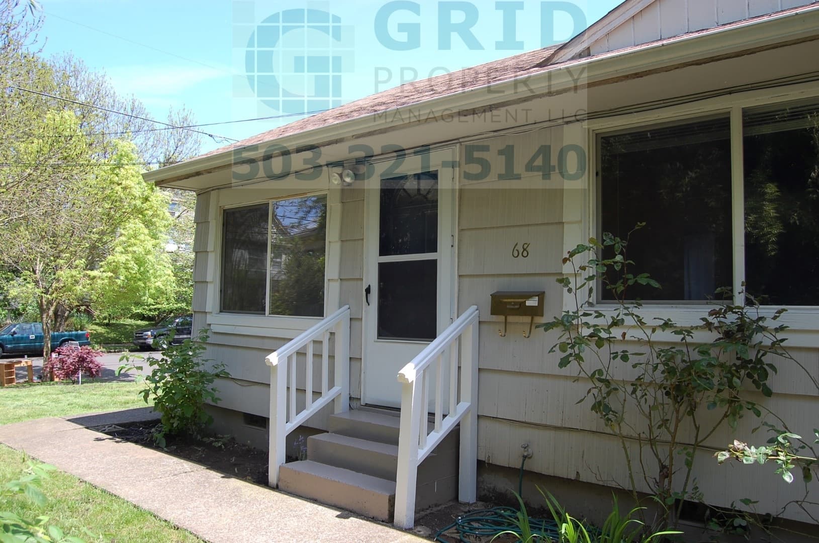 Portland Apartment: 68 NE Monroe Ave