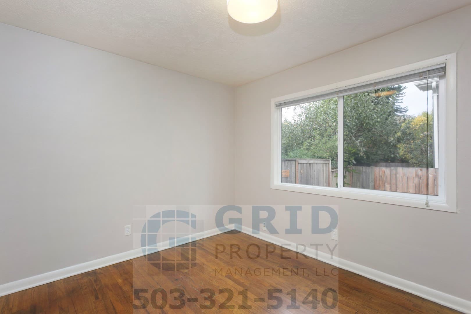 Portland Apartment: 68 NE Monroe Ave
