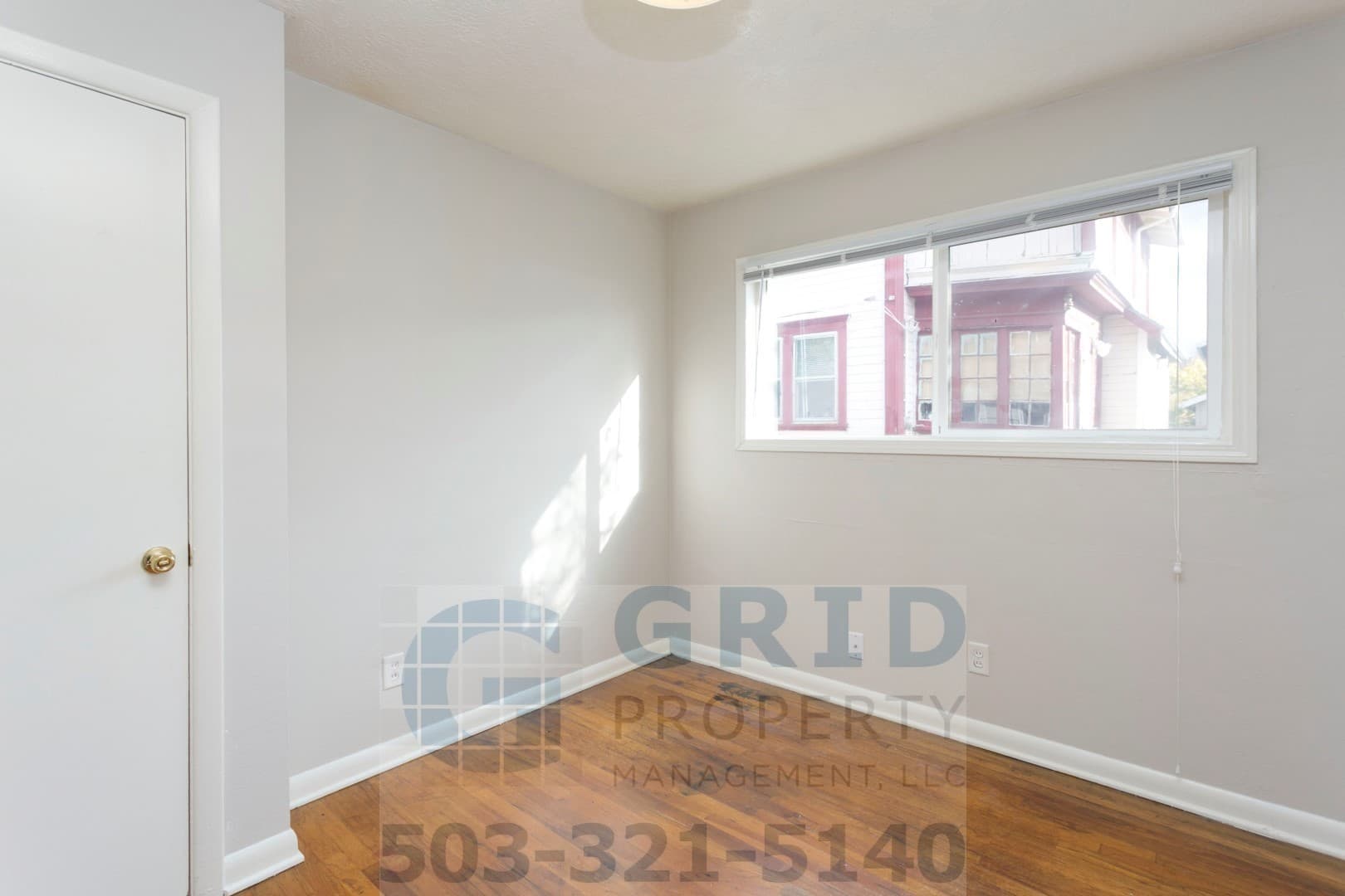 Portland Apartment: 68 NE Monroe Ave