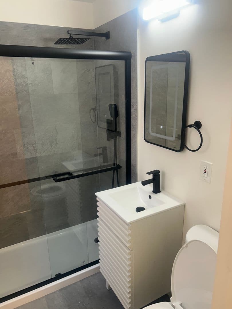 Berkeley Apartment: 1610 Milvia Street