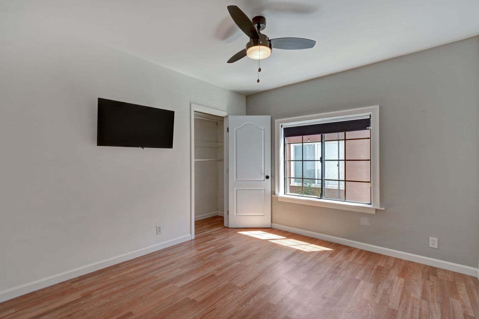 Oakland Apartment: 2775-2777 E.21st Street