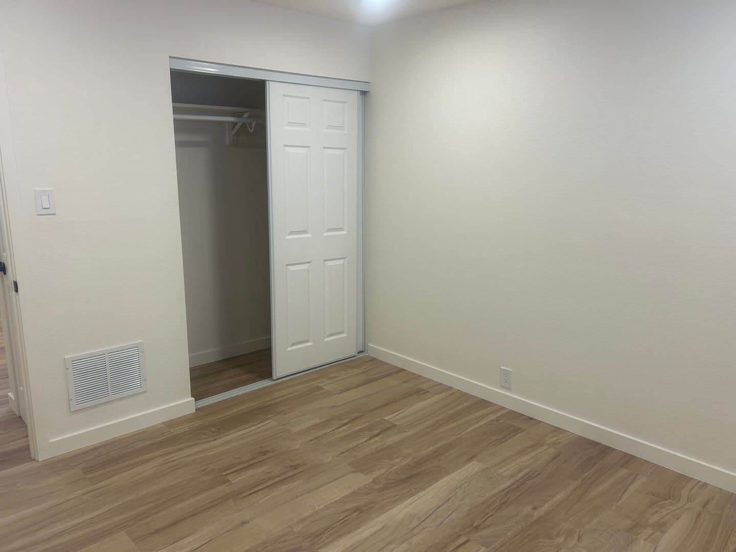 Berkeley Apartment: 1610 Milvia Street