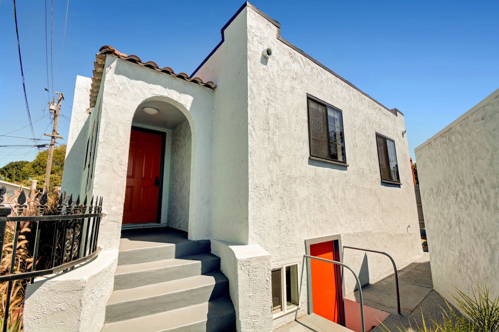 Oakland Apartment: 2775-2777 E.21st Street
