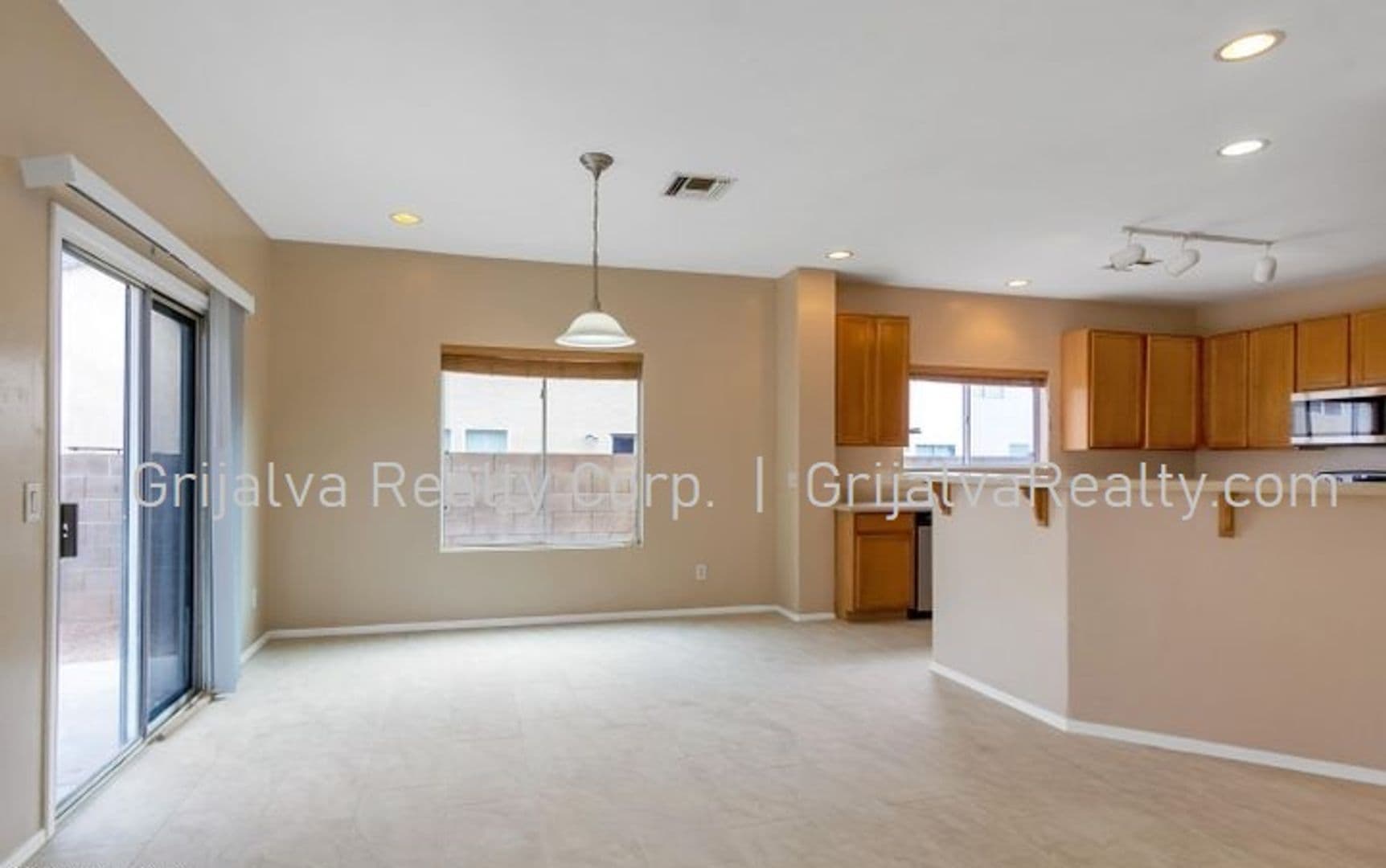 Tucson House: 548 W Tiger Shark Rd.