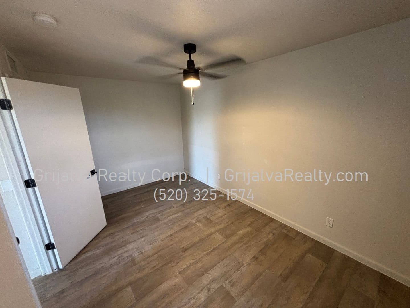 Tucson Apartment: 2322 N. Elaine Blvd