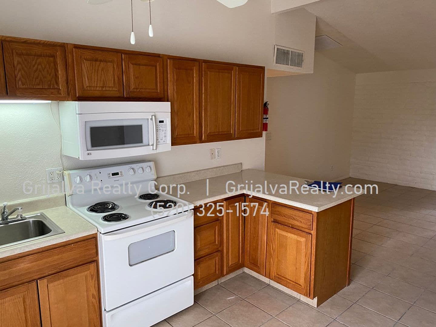Tucson Apartment: 1143 E Water St