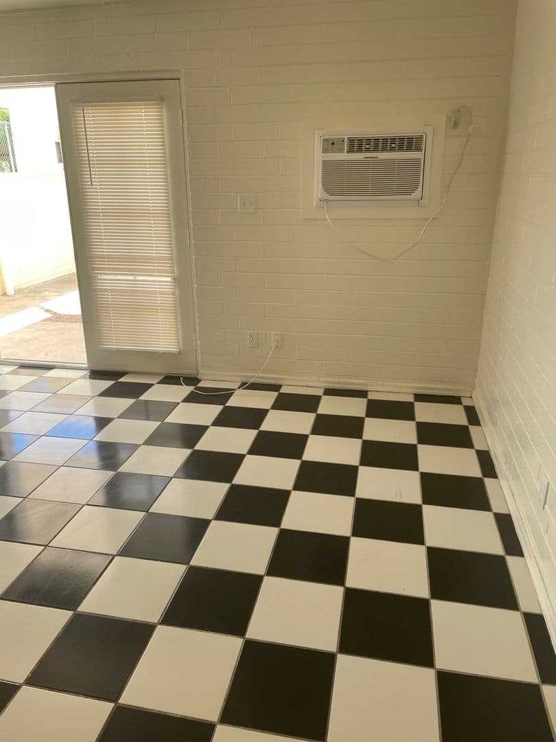 Tucson Apartment: 737 N. Alvernon Way