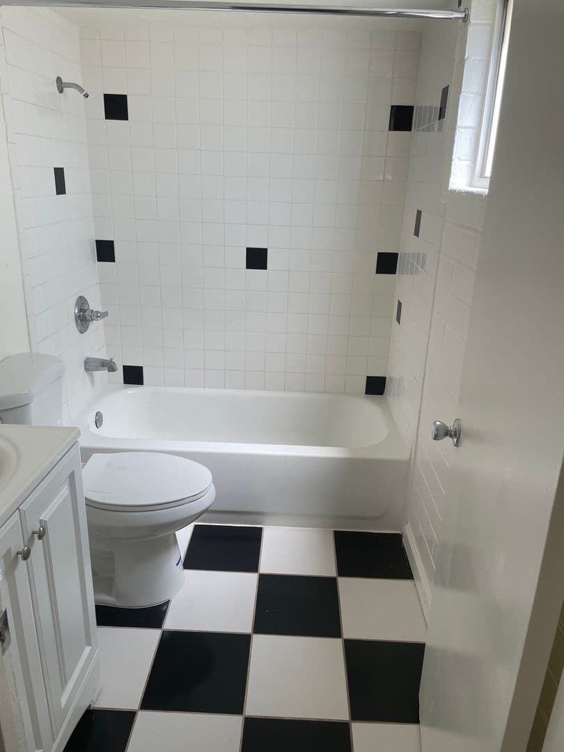 Tucson Apartment: 737 N. Alvernon Way