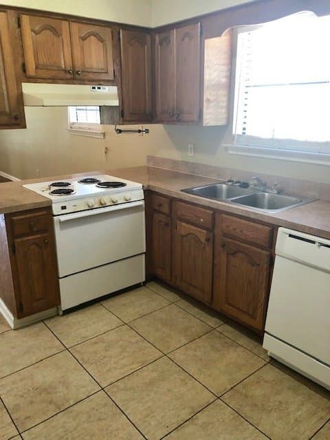 Folsom Apartment: Highway 1078