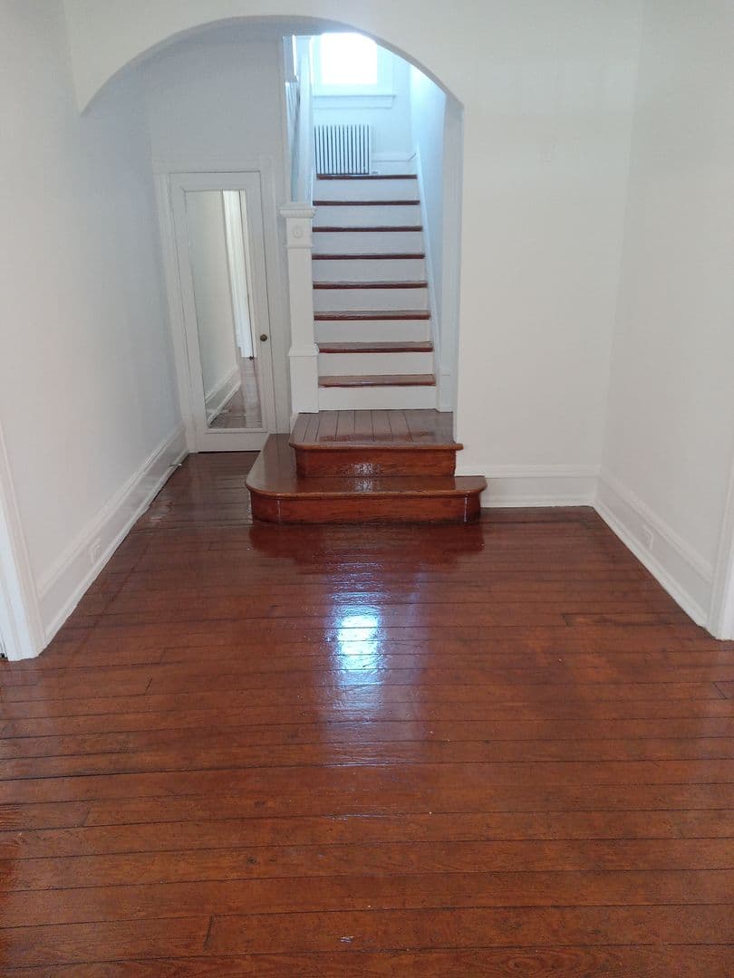 Lansdale House: 1000 South Broad Street