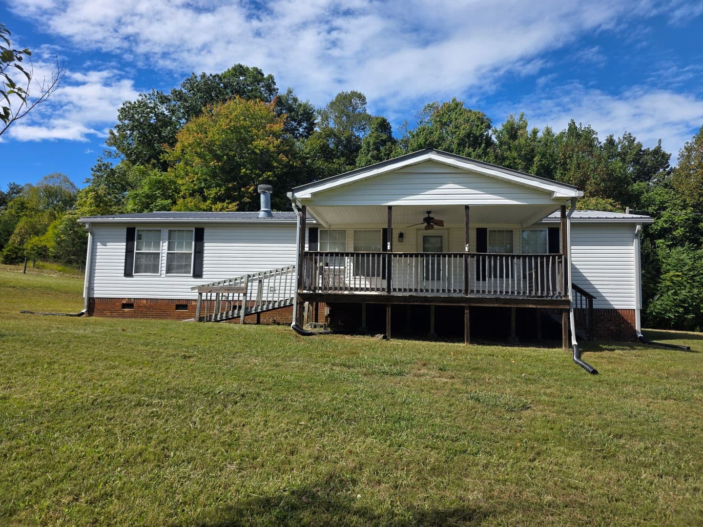 Claudville House: 158 Virginia Drive