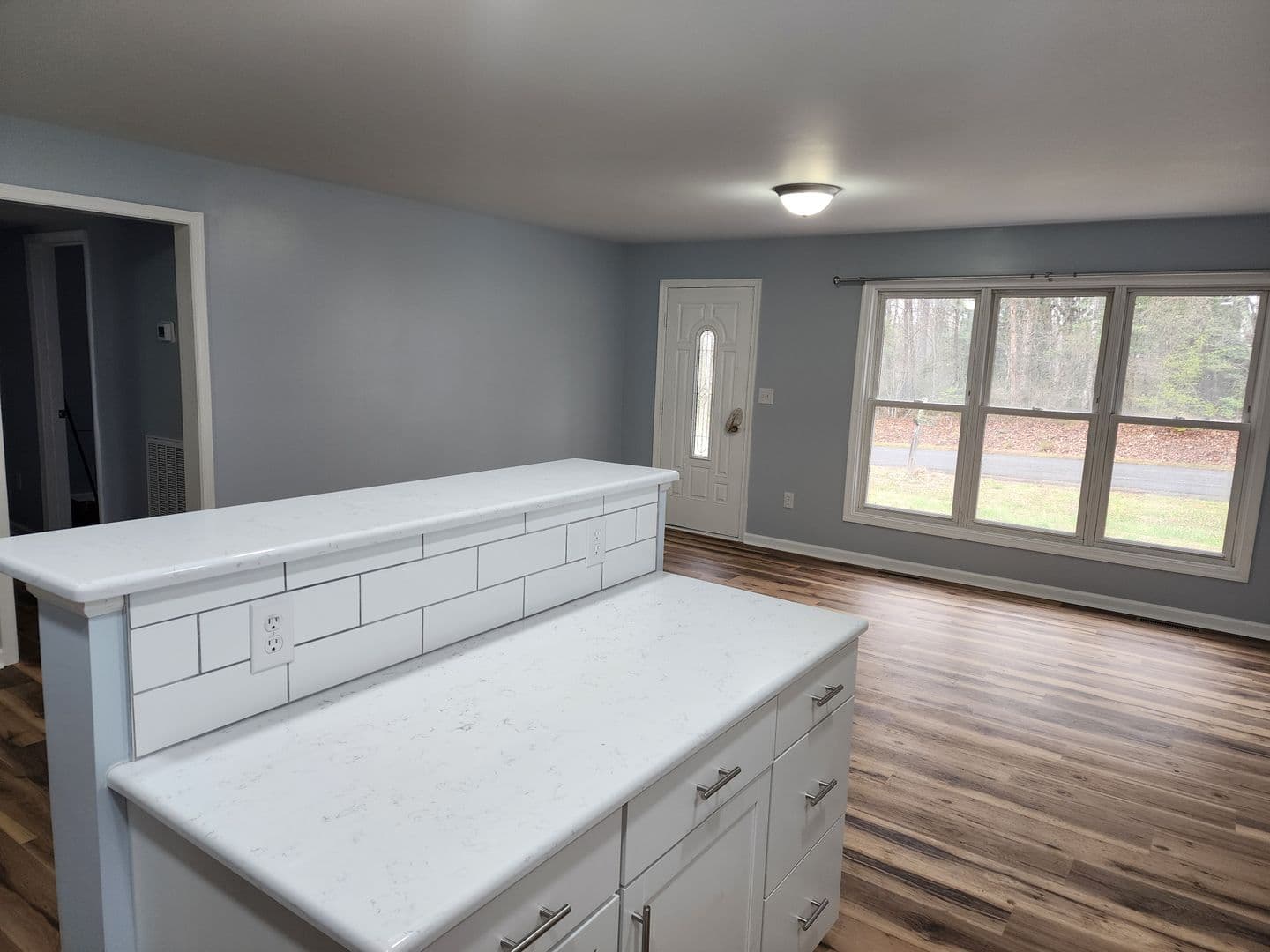 Mount Airy House: 203 Inman Rd