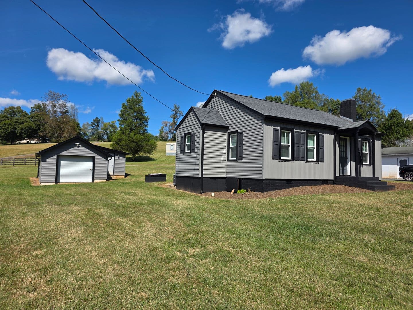 Ararat House: 1358 Ararat Rd