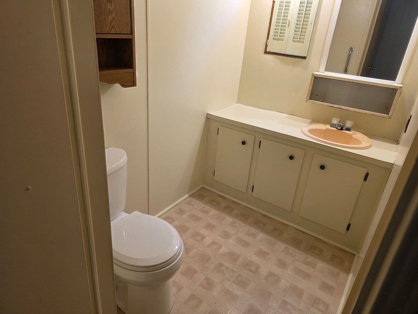 Mount Airy Apartment: Gin Blossom Trail