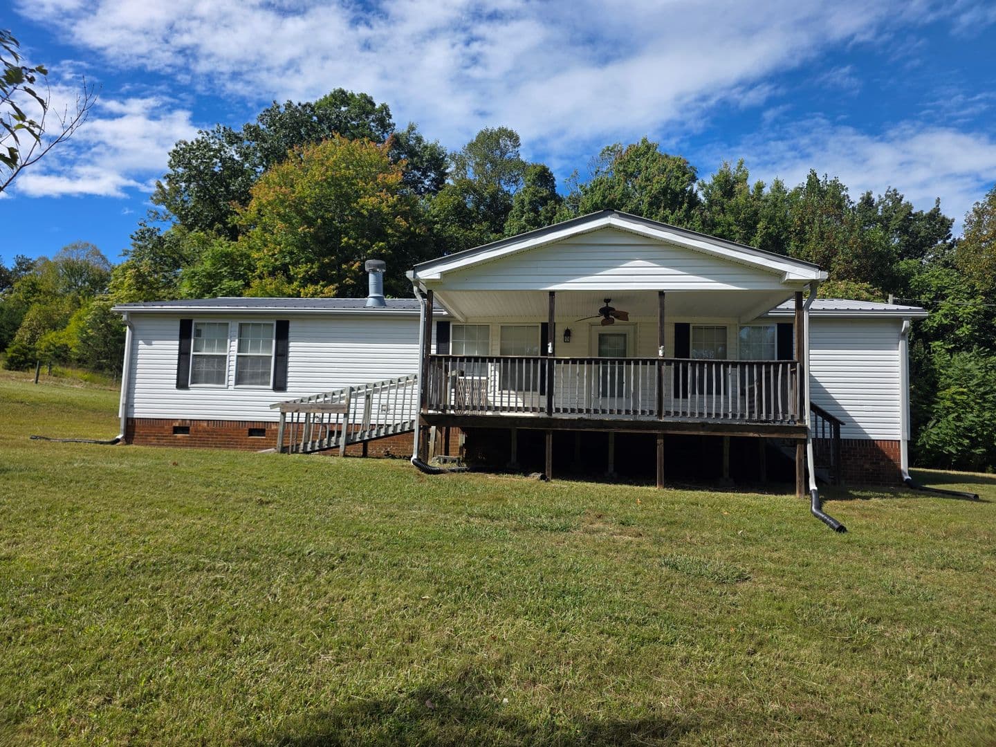 Claudville House: 158 Virginia Drive