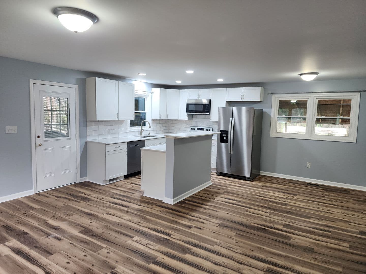 Mount Airy House: 203 Inman Rd