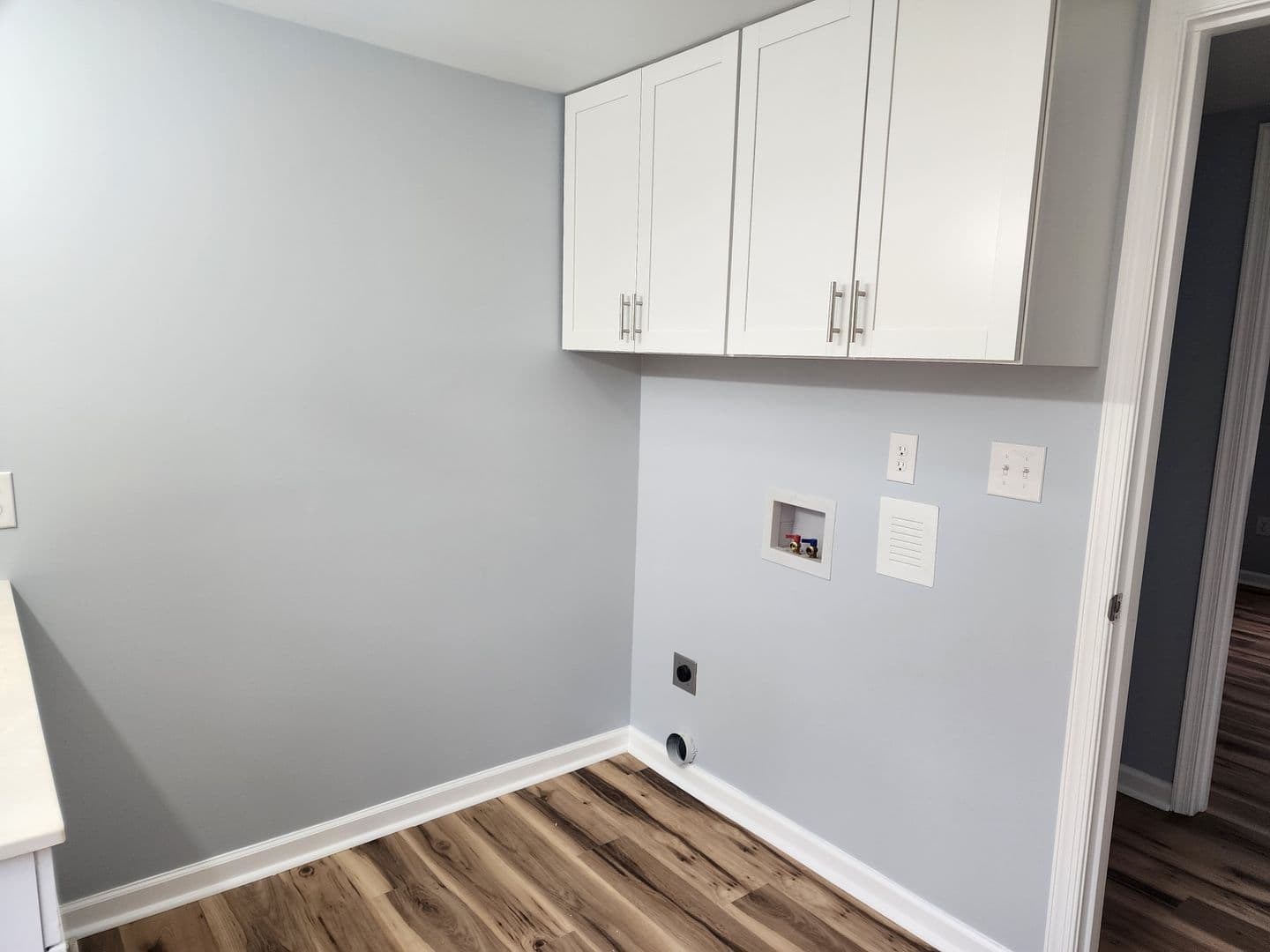 Mount Airy House: 203 Inman Rd