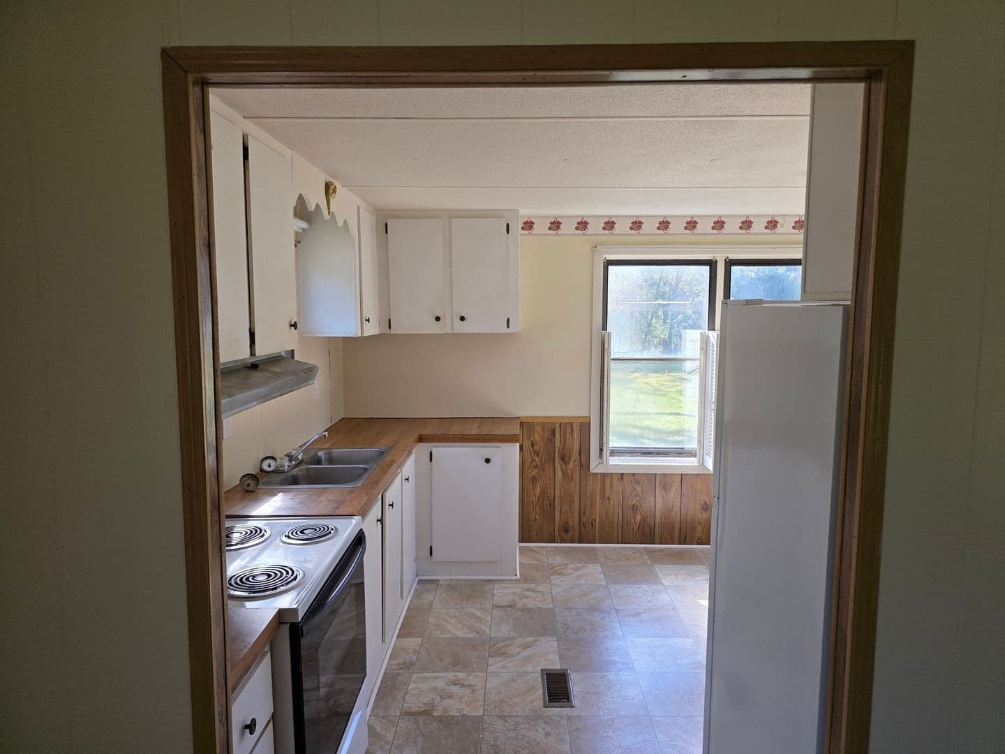 Mount Airy Apartment: Gin Blossom Trail