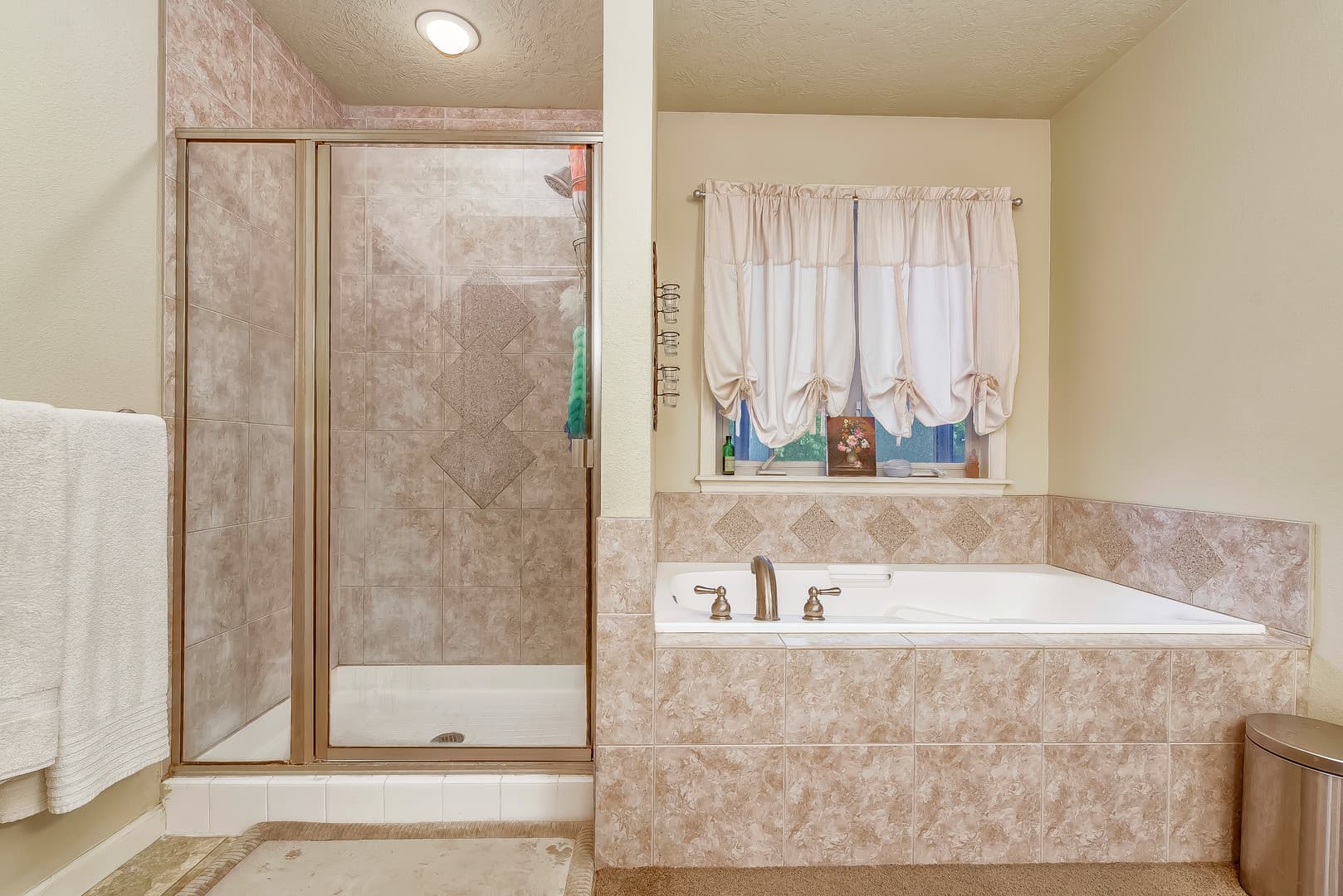 Meridian House: 1002 E. Legacy View Dr.