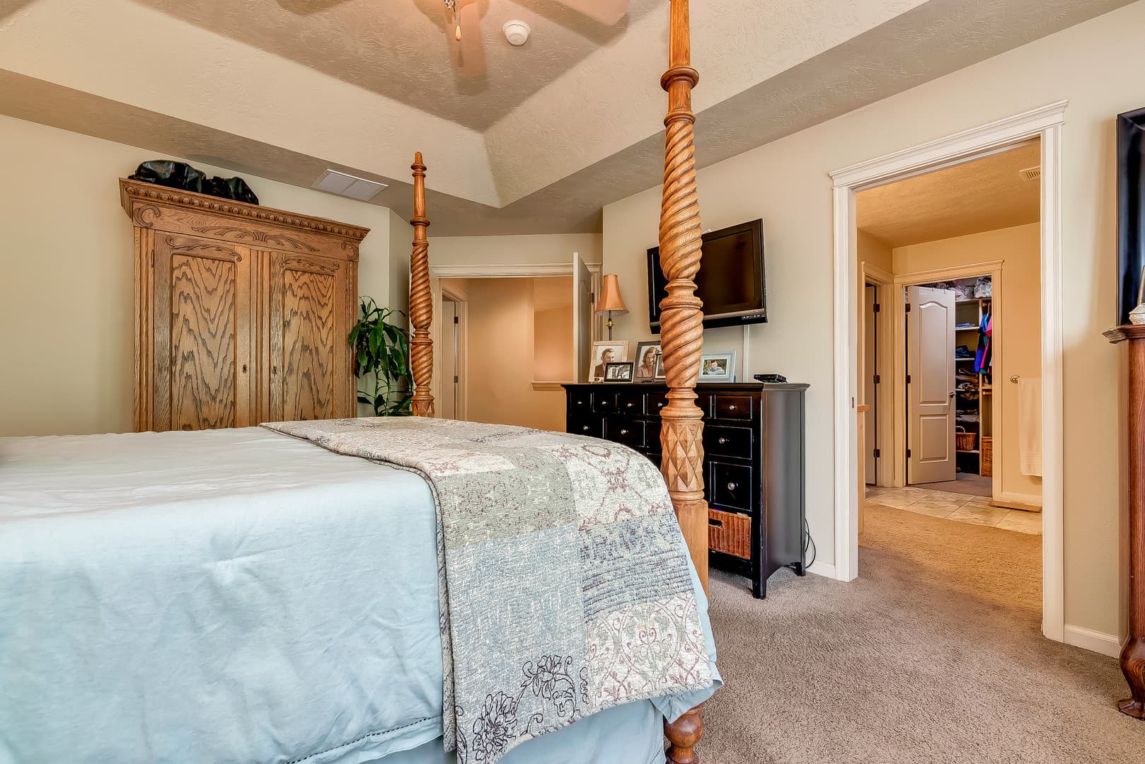 Meridian House: 1002 E. Legacy View Dr.