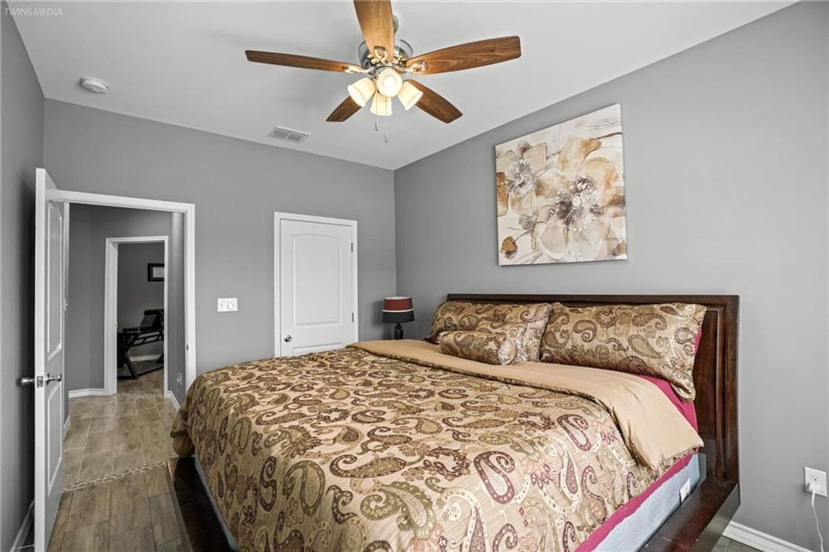 Corpus Christi House: 3921 Woodhouse Ln