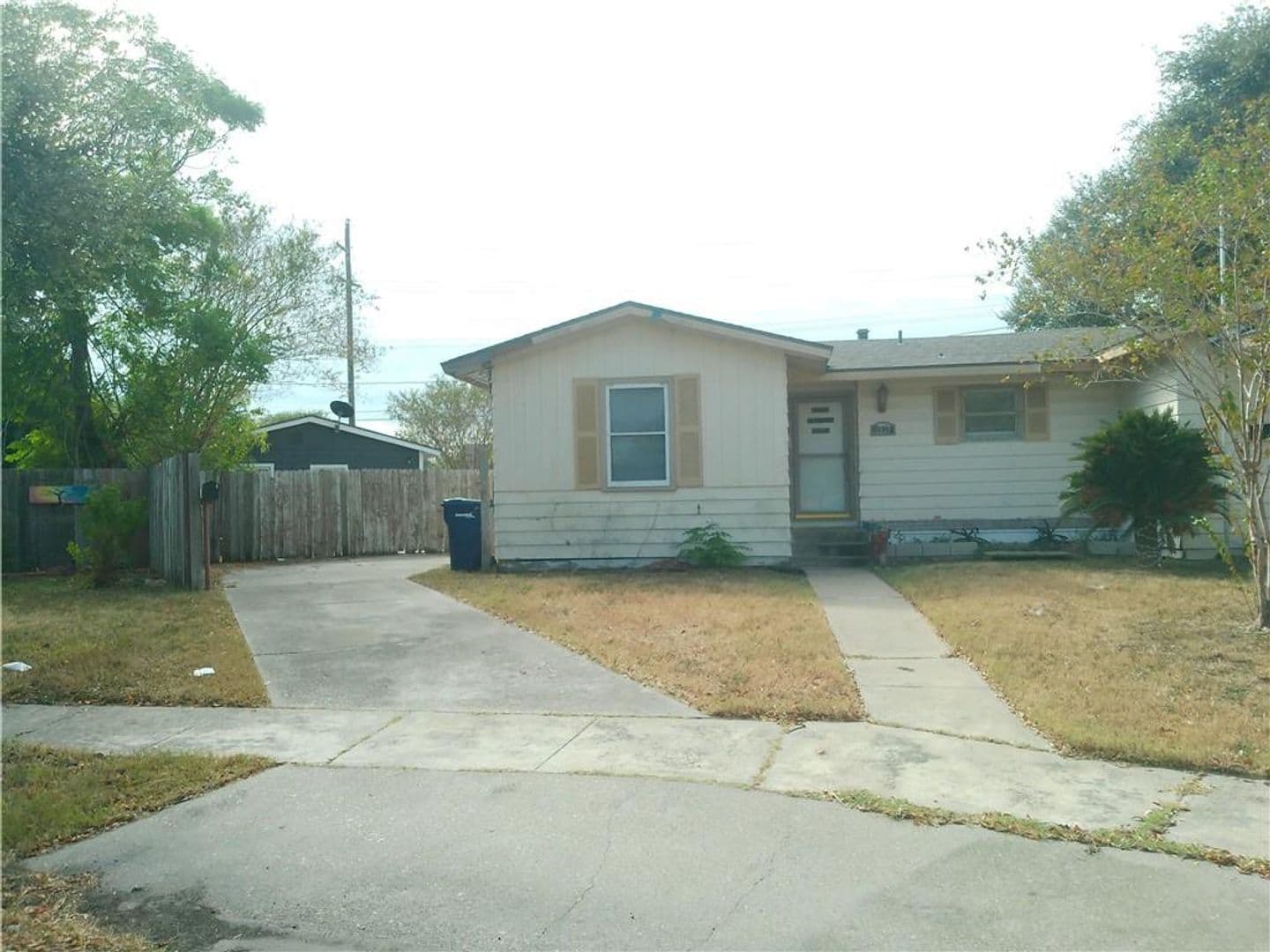Corpus Christi House: 3921 Chestnut Street A