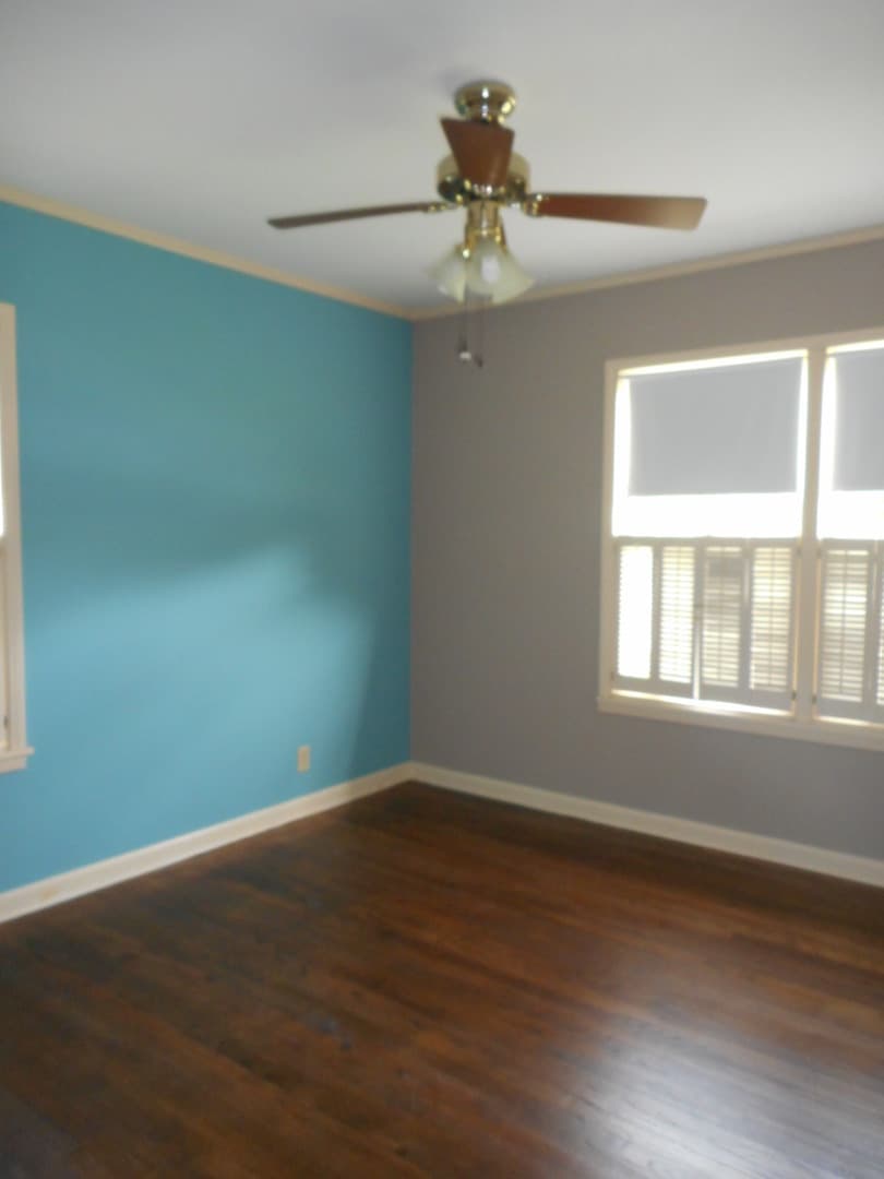 Corpus Christi House: 902 Wilshire Place