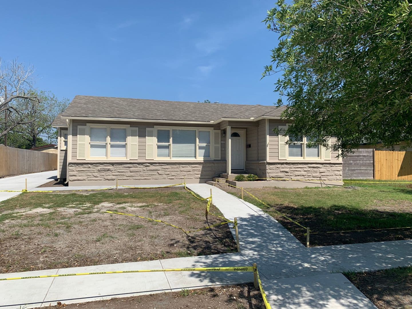 Corpus Christi House: 904 Cunningham Street