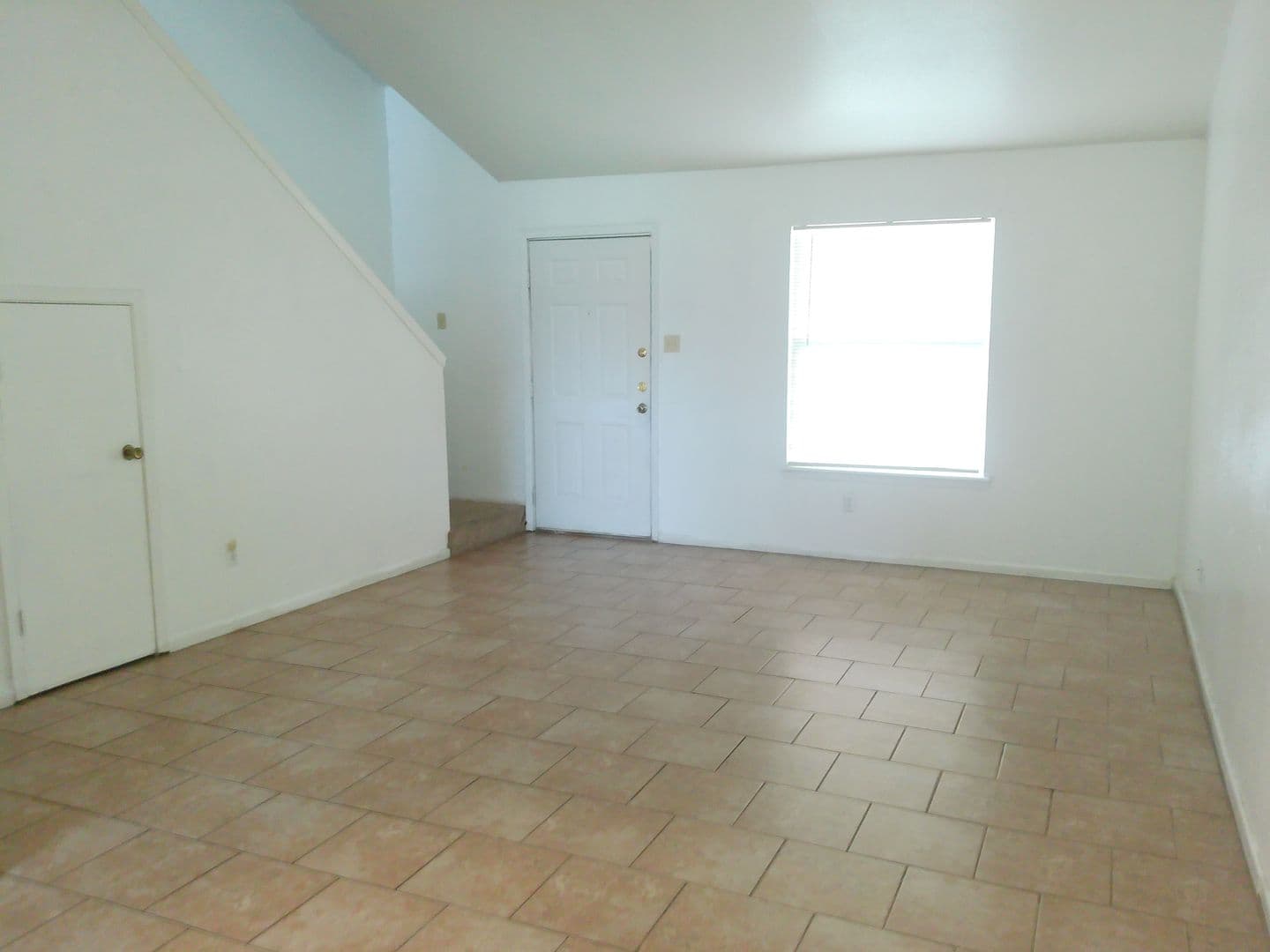 Corpus Christi House: 5725 Crestmore Drive