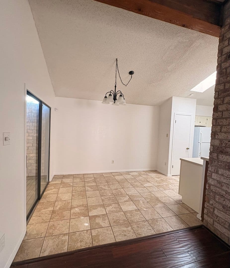 Corpus Christi House: 5530 Crossgate N Dr