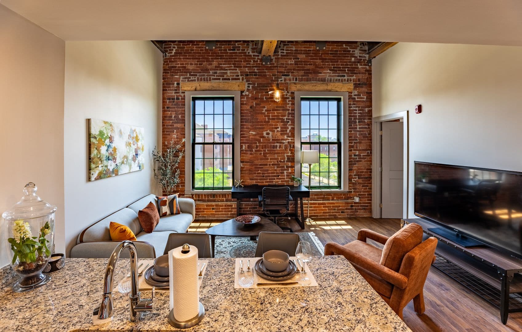 Worcester Apartment: 90 Grove Street