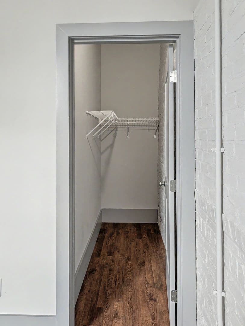 Worcester Apartment: 90 Grove Street
